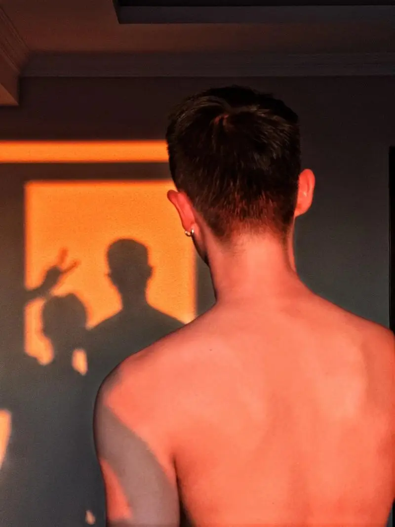 《昆廷夫夫》全125话原版资源 - 无删减高清中字 - 免费在线观看+网盘下载