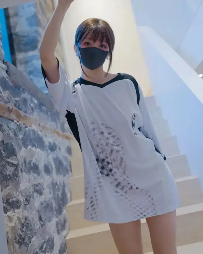 《玩偶姐姐HongKongDoll夏日回忆》2025最新短剧 - 高清完整版在线播放 - HD1080P无删减资源免费看