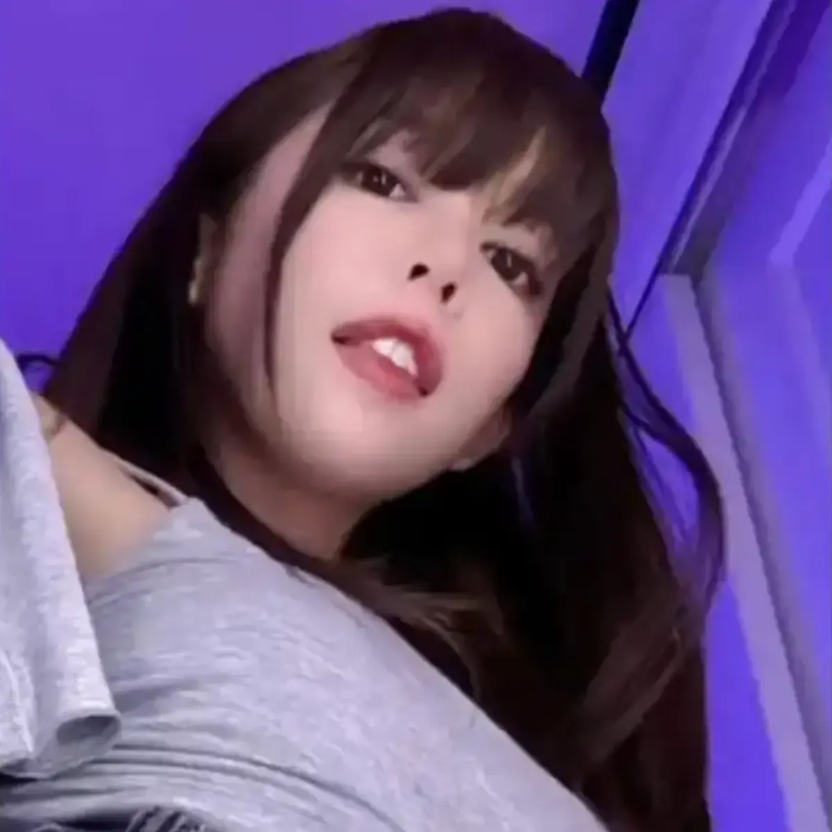 《绯红小猫KittyKum》高清HD无删减完整版在线观看 - 绯红小猫KittyKum全集1080P蓝光免费播放 - VS影视系列合集资源