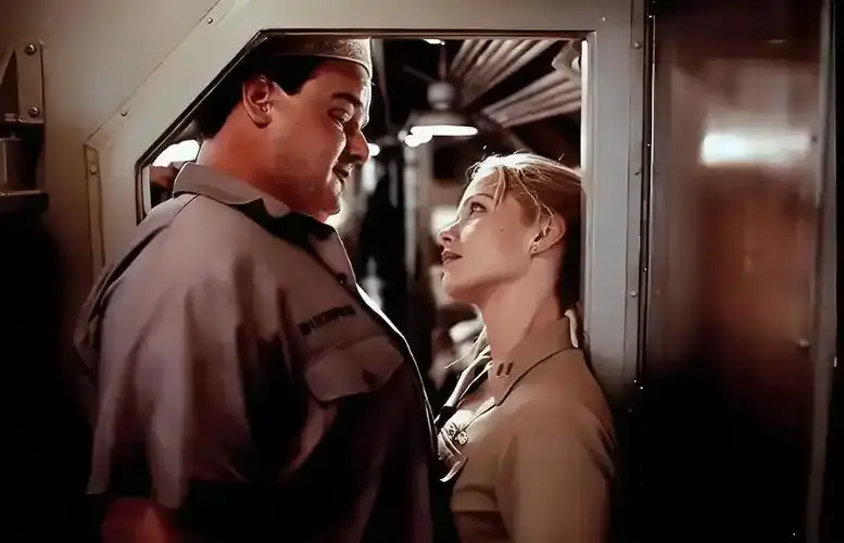 《潜水艇女兵》1080P HD全集免费看 - 无广告高清流畅播放 - 网盘资源4K画质下载