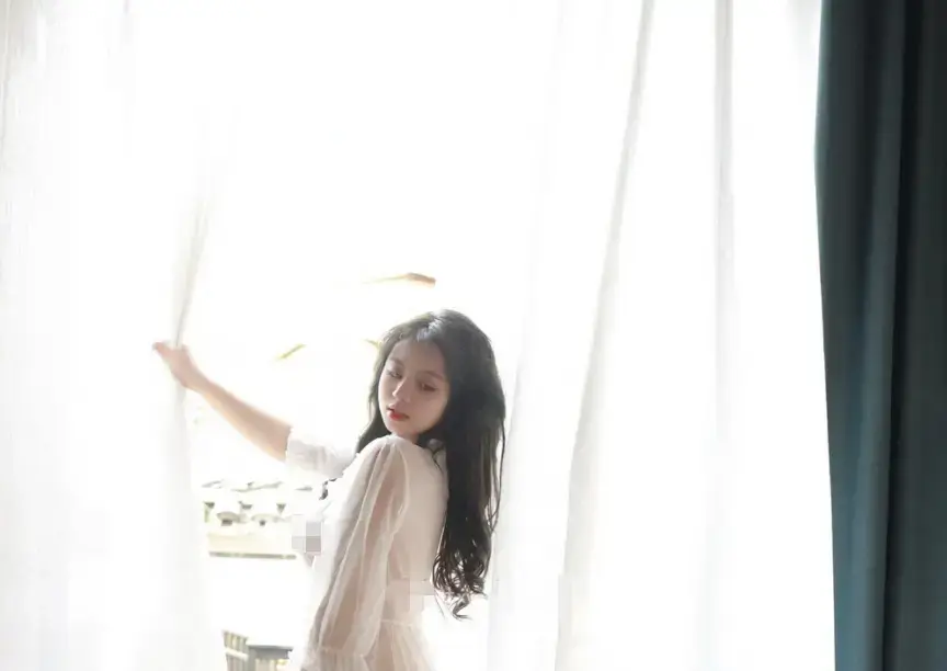 《欲望人妻：滴垂之蜜》韩国电影未删减版-都市剧无广告资源免费看-网盘观看高清画质在线播放