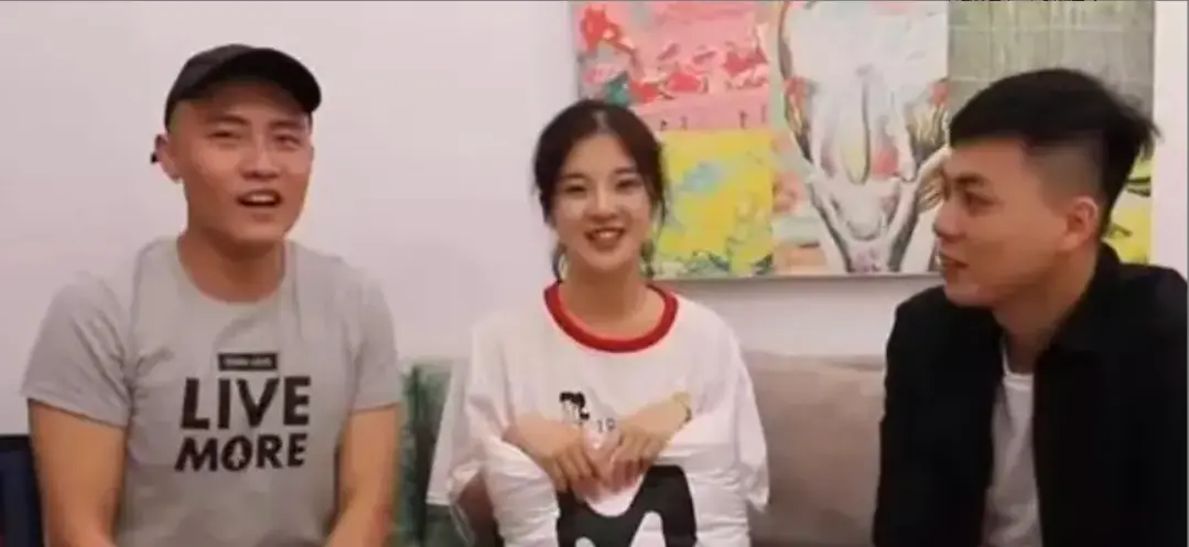 《兄妹蕉谈》未删减完整版免费在线观看-林予曦学生角色青春懵懂-人人影视夸克网盘极速下载-兄妹蕉谈全集蓝光超清无删版